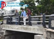 Pastikan Keamanan Jembatan Banjarsari, Bupati Sidoarjo Minta Kontraktor Gerak Cepat Tangani Keluhan