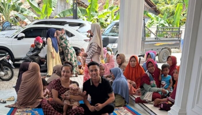 Wujud Kepedulian, Owner All Face Salurkan Sembako bagi Lansia di Desa Kotah Sampang