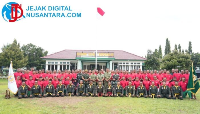 Perkuat Kemampuan Prajurit, Kasi Ops Korem 084/BJ Tinjau Program Pencak Silat Militer di Kodim 0816/Sidoarjo