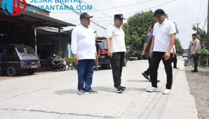 Bupati Ajak Anggota Dewan Manfaatkan Pokirnya Untuk Beton Jalan