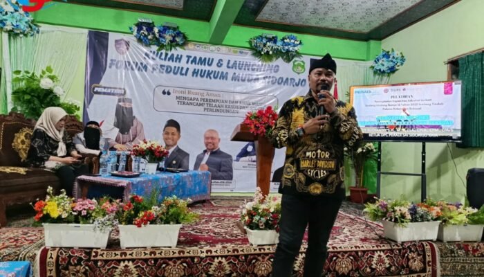 Perangi Buta Hukum, Forum Peduli Hukum Muda Sidoarjo Resmi Meluncur di IAI Al Khoziny