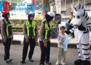 Wujudkan Jalan Raya Aman, Satlantas Polres Gresik Sapa Warga di CFD Wahana Ekspresi Pusponegoro