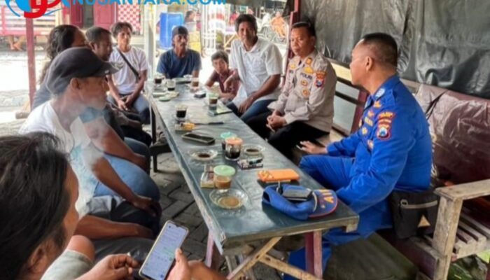 Satpolairud Polres Gresik Gelar Sambang Nelayan, Tekankan Alat Tangkap Ramah Lingkungan