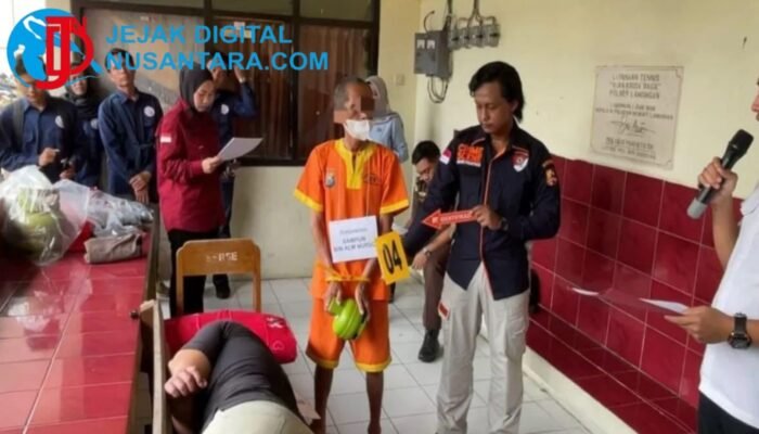 Ayah Pembunuh Anak Kandung di Lamongan Jalani Rekonstruksi, Peragakan 15 Adegan Tanpa Penyesalan