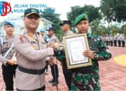 Lumpuhkan Pelaku Curanmor, Babinsa Koramil Dukun Terima Penghargaan dari Kapolres Gresik
