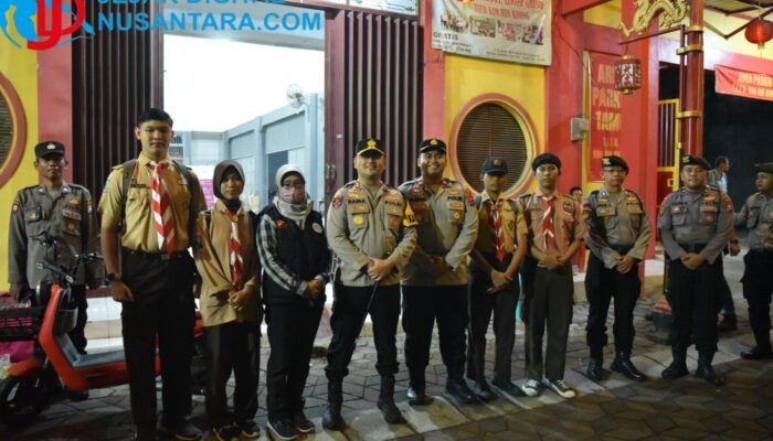 Kapolres Gresik AKBP Ramadhan Nasution Tinjau Langsung Pengamanan Cap Go Meh di Klenteng Kim Hin Kiong