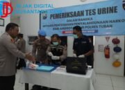 Wujudkan Institusi Bersih, Kapolres Tuban Pimpin Tes Urine Mendadak bagi Pejabat Utama dan Kapolsek