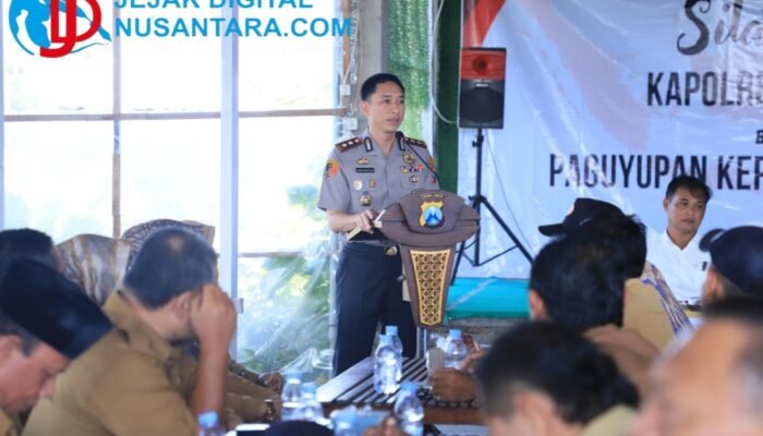 Kapolres Kediri Kota Ajak Kepala Desa Hidupkan Siskamling Guna Perkuat Keamanan Mandiri