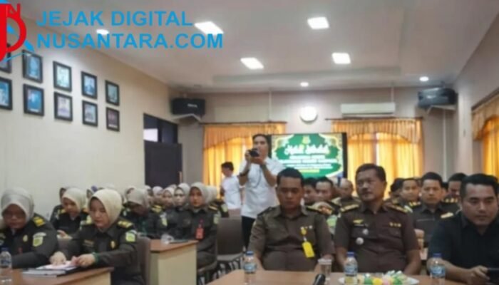 Perkuat Sinergi Pasca Lebaran, Kejari Sampang Gelar Halal Bihalal Bersama Insan Pers dan LSM