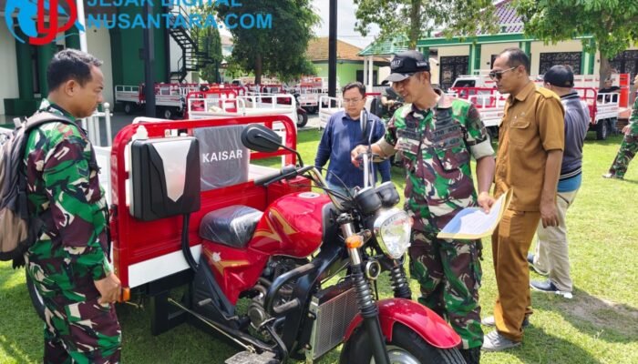 Dukung Ekonomi Desa, Kodim 0817/Gresik Salurkan 100 Unit Kendaraan Operasional Koperasi Merah Putih