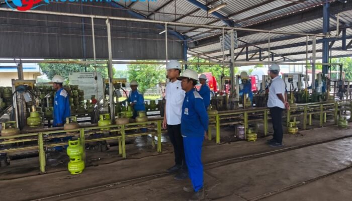 Pastikan Stok Aman, Satreskrim Polres Jombang Sidak Distribusi LPG 3 Kg di SPBE