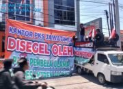 Tuntut Pemecatan Aboe Bakar Al-Habsyi, Aliansi Madura Indonesia Geruduk Kantor PKS Jatim