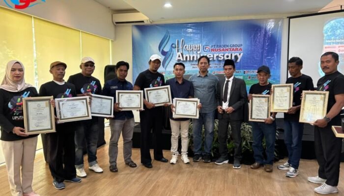 4th Anniversary, PT Raden Group Nusantara, Berikan Penghargaan Kepada Wartawan