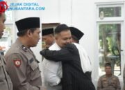 Dilepas dengan Doa, 5 Personel Polres Sampang Berangkat ke Tanah Suci
