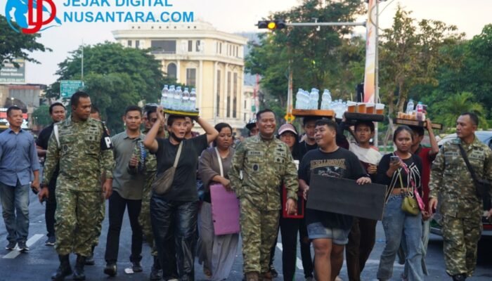 Pengamanan Humanis, Peringatan Mayday di Surabaya Berlangsung Aman