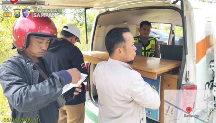 Humanis, Satlantas Polres Sampang Suguhkan Kopi dan Teh Gratis di Kantor Samsat