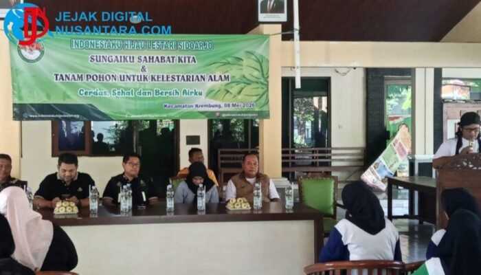 Perkuat Ekosistem Sungai, Ratusan Relawan Hijaukan Bantaran Desa Rejeni Sidoarjo