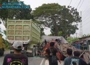 Laka Maut di Jalur Pantura Bungah: Ban Pecah, Dump Truk Hantam Truk Pipa Besi, Satu Tewas
