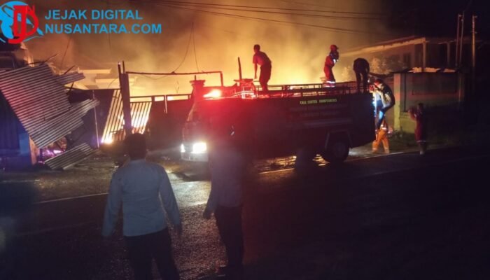Gudang Kayu dan Toko Bangunan di Pamekasan Ludes Terbakar, Kerugian Capai Rp2 Miliar