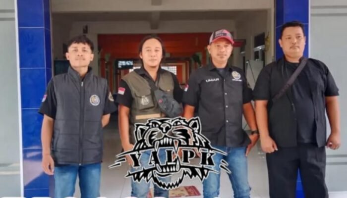 Diduga Picu Perundungan Terhadap Jurnalis dan LSM, Unggahan Medsos Kades di Gresik Menuai Kecaman