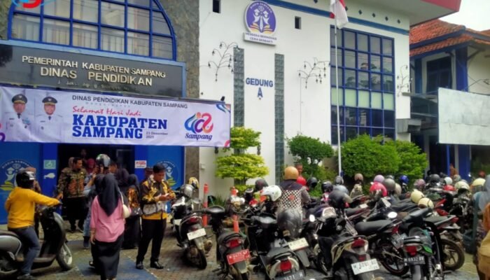 Diduga Berdasar ‘Like and Dislike’, Seleksi Bakal Calon Kepala Sekolah SD di Sampang Menuai Sorotan