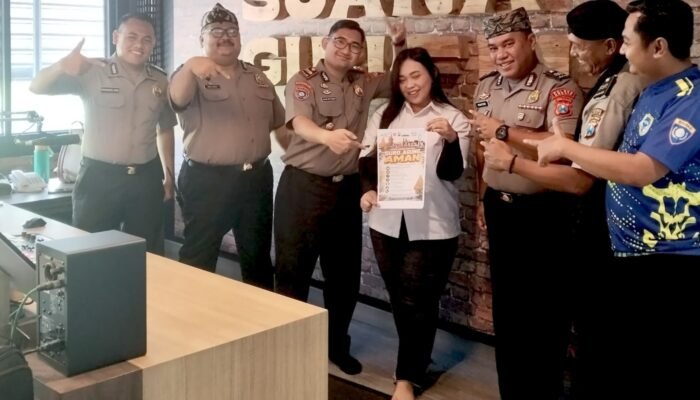 Sura Agung Damai, Polres Gresik Gencarkan Seruan Ayo Jogo Gresik Lewat Udara