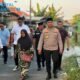Wakapolda Jatim dan Kapolres Gresik Takziah ke Rumah Duka Adik Ipar Marsinah