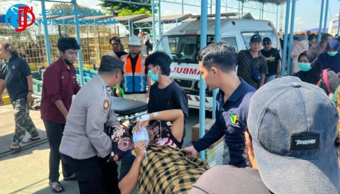 Polres Gresik Sediakan Ambulans Gratis, Evakuasi Cepat Pasien Rujukan Asal Pulau Bawean