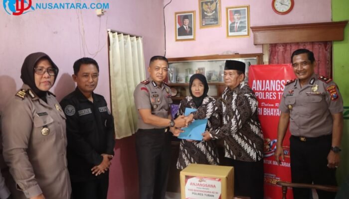 Memperingati Hari Bhayangkara ke-80, Polres Tuban Gelar Anjangsana dan Jenguk Anggota Sakit
