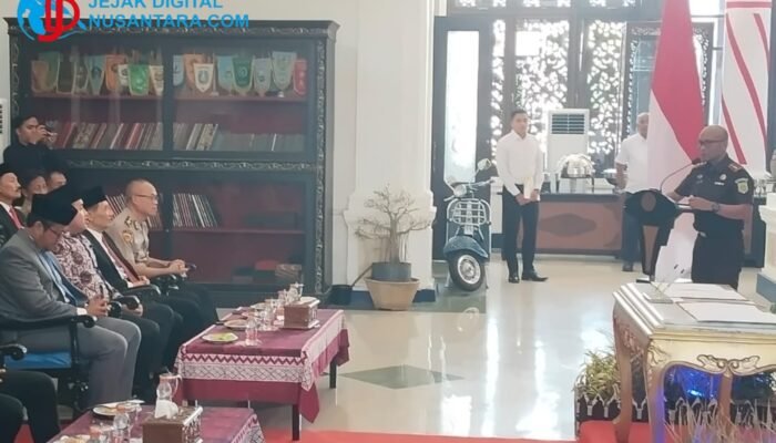 Perkuat Tata Kelola Pemerintahan, Pemkab Sampang Gandeng Kejari Teken MoU Hukum Perdata dan TUN