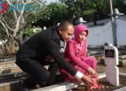 Peringati Hari Bhayangkara Ke-80, Polres Sampang Ziarah dan Tabur Bunga di TMP Kusuma Bangsa