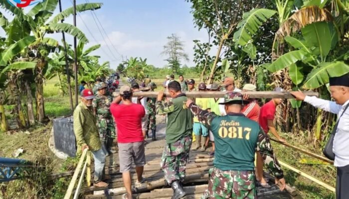 Sinergi TNI dan Warga Benjeng Gresik Tandai Dimulainya Pembangunan Jembatan Garuda
