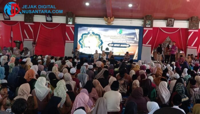 Wujud Kepedulian Sosial, Bupati Sampang Salurkan Santunan untuk 1.000 Anak Yatim