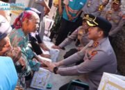 Polres Lamongan Bedah Rumah Warga Tak Layak Huni dan Salurkan Bansos Jelang Hari Bhayangkara ke-80