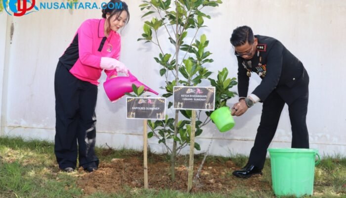 Peringati Hari Bhayangkara Ke-80, Polres Sumenep Gelar Aksi Tanam Pohon di Satpas SIM