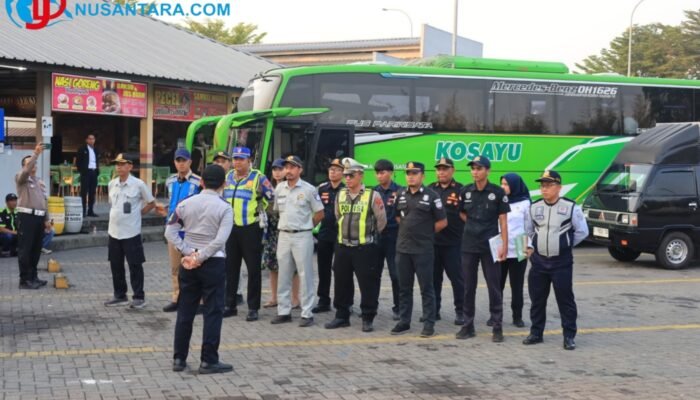 Minimalisasi Kecelakaan Libur Sekolah, Tim Gabungan Gelar ‘Ramp Check’ Bus di Rest Area Tol Sumo