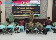 Donor Darah Warnai HUT ke-60 Korem 084/Bhaskara Jaya, Dandim Gresik dan Ketua Persit Beri Teladan Kepedulian 