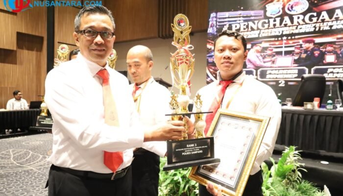 Torehkan Prestasi di Semester I 2026, Satresnarkoba Polres Sampang Sabet Dua Penghargaan dari Polda Jatim