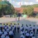 Tingkatkan Kesadaran Lalu Lintas Pelajar, Satlantas Polres Sampang Gelar ‘Police Goes to School’ di SMPN 2