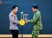 Perkuat Stabilitas Nasional, Kapolri dan Menko Polkam Gelar Pertemuan Strategis di Mabes TNI AL