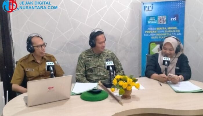 Lewat Podcast RRI Sampang, Dandim 0828 Tegaskan Kiprah TNI AD Hadir untuk Rakyat
