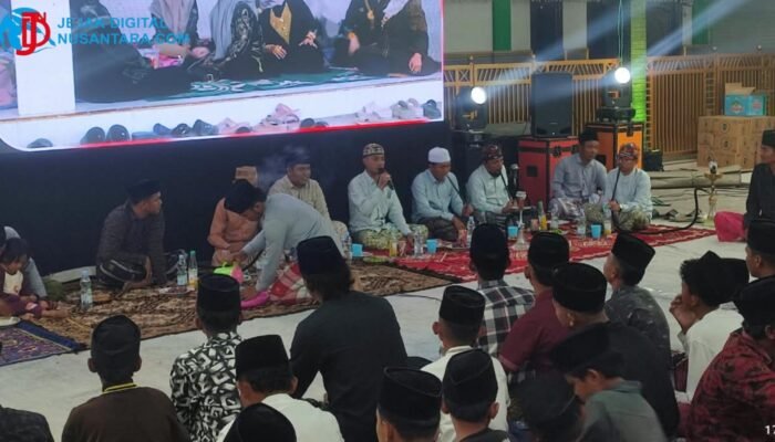 Ratusan Jemaah Padati Kediaman H. Umar di Sampang untuk Peringati Maulid Nabi