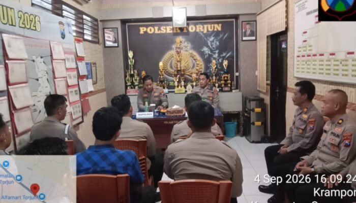 Kapolres Sampang Sidak Polsek Torjun, Tekankan Pelayanan Publik dan Soliditas Anggota