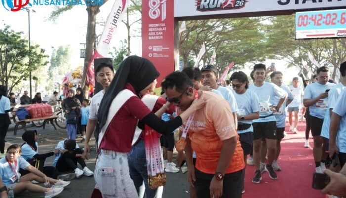 Lari Bersama Masyarakat, Kapolres Kediri Semarakkan HUT ke-81 RI di Kediri Run 2026