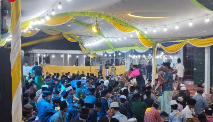 Kental Nuansa Religi, Ratusan Warga Hadiri Sholawat Bersama Para Ulama di Torjun Sampang