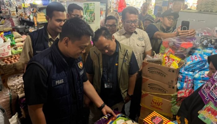 Satgas Pangan Polres Gresik Sidak Pasar Baru, Pastikan Stok Beras Aman dan Harga Sesuai HET