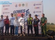 Gowes To GUS Meriahkan Pagi di Balongpanggang, Bupati Gresik Ajak Warga Hidup Sehat