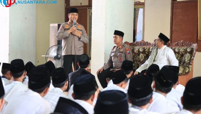 Safari Jumat di Ponpes Darul Ikhsan Menganti, Kapolres Gresik Imbau Santri Waspada Narkoba Jaringan Internasional