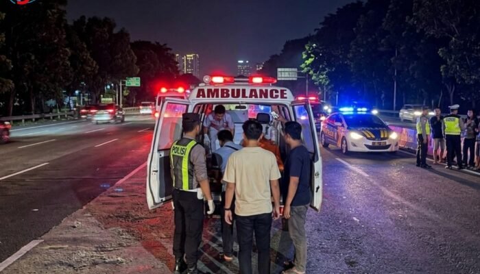 Ditemukan Nelayan, Mayat Tanpa Identitas Mengapung di Pantai Pakandangan Barat Sumenep