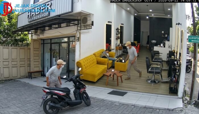 Pencuri Gasak iPhone di Barbershop Medan Saat Capster Ketiduran, Aksi Pelaku Terekam CCTV